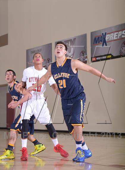 Thumbnail 1 in Bellevue vs. Etiwanda (MaxPreps Holiday Classic) photogallery.
