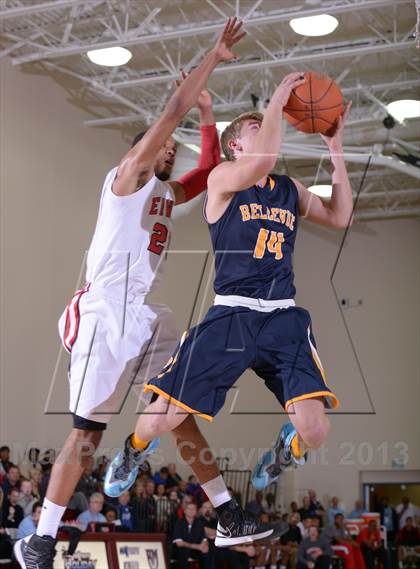 Thumbnail 2 in Bellevue vs. Etiwanda (MaxPreps Holiday Classic) photogallery.