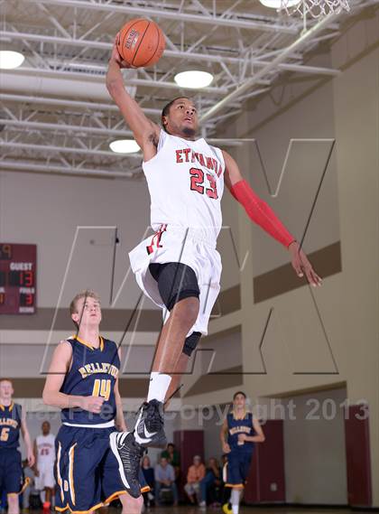Thumbnail 1 in Bellevue vs. Etiwanda (MaxPreps Holiday Classic) photogallery.