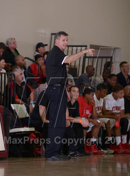 Thumbnail 1 in Bellevue vs. Etiwanda (MaxPreps Holiday Classic) photogallery.
