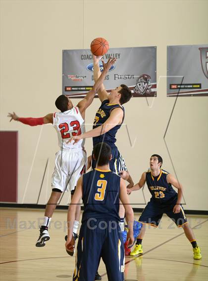Thumbnail 1 in Bellevue vs. Etiwanda (MaxPreps Holiday Classic) photogallery.