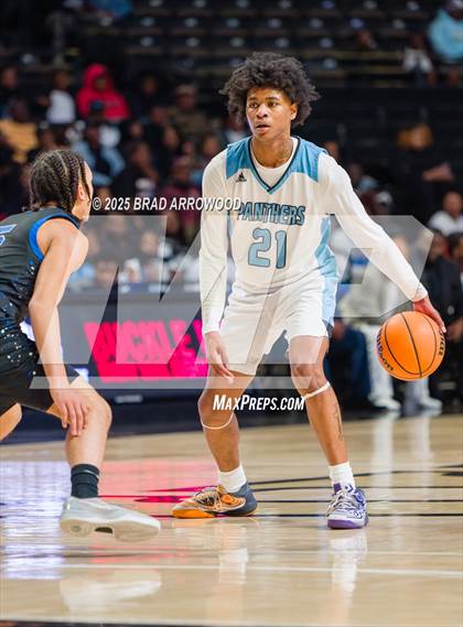 Thumbnail 1 in Southern Wake Academy vs Washington County (NCHSAA 1A Regional Final) photogallery.