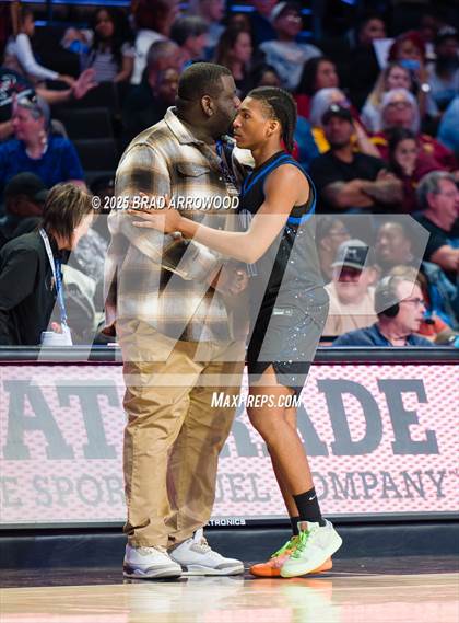 Thumbnail 3 in Southern Wake Academy vs Washington County (NCHSAA 1A Regional Final) photogallery.