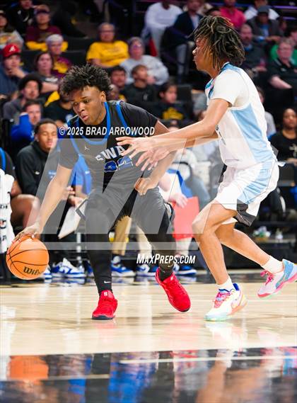 Thumbnail 3 in Southern Wake Academy vs Washington County (NCHSAA 1A Regional Final) photogallery.
