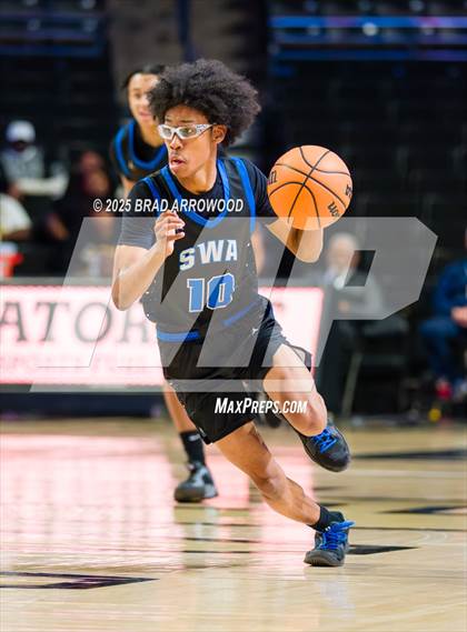 Thumbnail 1 in Southern Wake Academy vs Washington County (NCHSAA 1A Regional Final) photogallery.