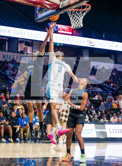 Thumbnail 3 in Southern Wake Academy vs Washington County (NCHSAA 1A Regional Final) photogallery.