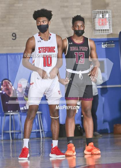Thumbnail 2 in Iona Prep @ Archbishop Stepinac (Brother Stoudt Best of 7 Series Game 3) photogallery.