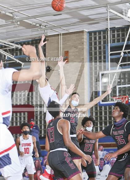 Thumbnail 1 in Iona Prep @ Archbishop Stepinac (Brother Stoudt Best of 7 Series Game 3) photogallery.