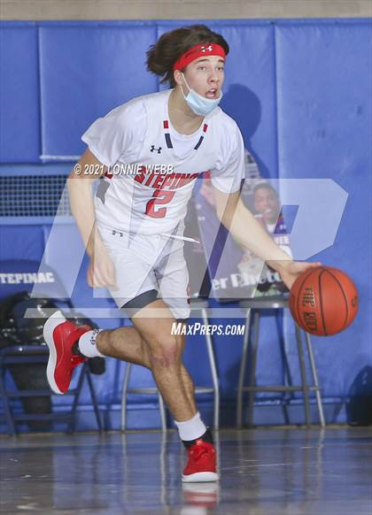 Thumbnail 3 in Iona Prep @ Archbishop Stepinac (Brother Stoudt Best of 7 Series Game 3) photogallery.