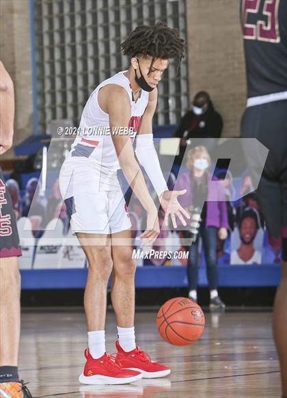 Thumbnail 3 in Iona Prep @ Archbishop Stepinac (Brother Stoudt Best of 7 Series Game 3) photogallery.