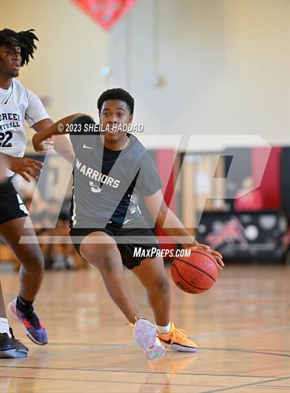 Thumbnail 1 in Calvary Christian vs Bell Creek Academy  (The Hoop Vibe Preseason League) photogallery.