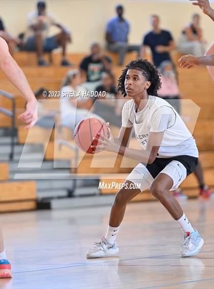 Thumbnail 2 in Calvary Christian vs Bell Creek Academy  (The Hoop Vibe Preseason League) photogallery.