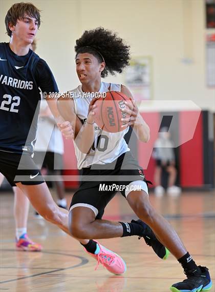 Thumbnail 3 in Calvary Christian vs Bell Creek Academy  (The Hoop Vibe Preseason League) photogallery.