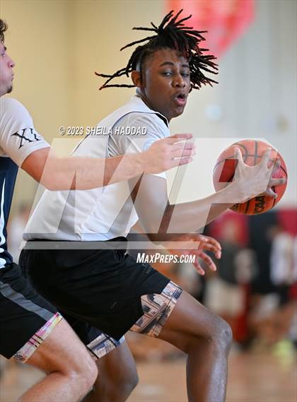 Thumbnail 2 in Calvary Christian vs Bell Creek Academy  (The Hoop Vibe Preseason League) photogallery.