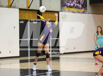 Thumbnail 1 in Summit Academy @ Cottonwood (Sophomore) photogallery.