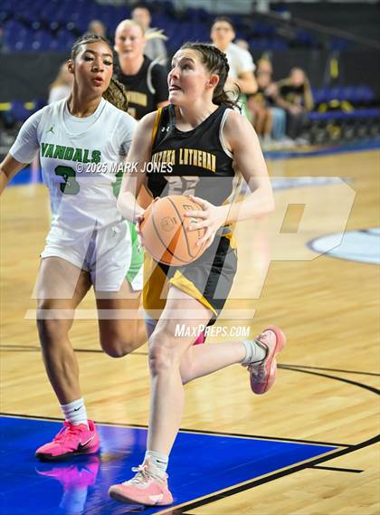 Thumbnail 2 in Miami vs. Arizona Lutheran Academy (AIA 2A Final) photogallery.