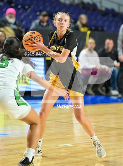 Thumbnail 1 in Miami vs. Arizona Lutheran Academy (AIA 2A Final) photogallery.