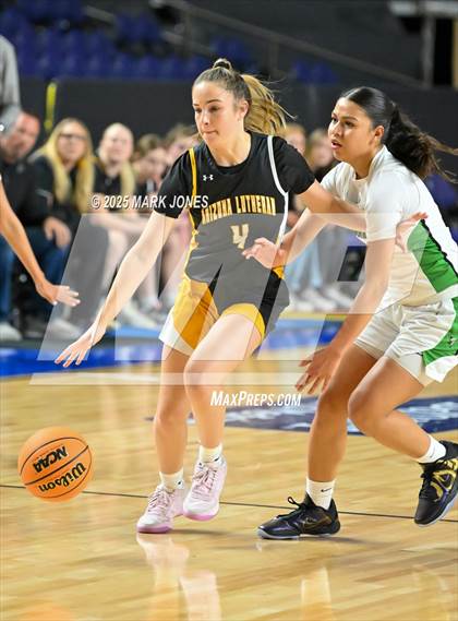Thumbnail 2 in Miami vs. Arizona Lutheran Academy (AIA 2A Final) photogallery.
