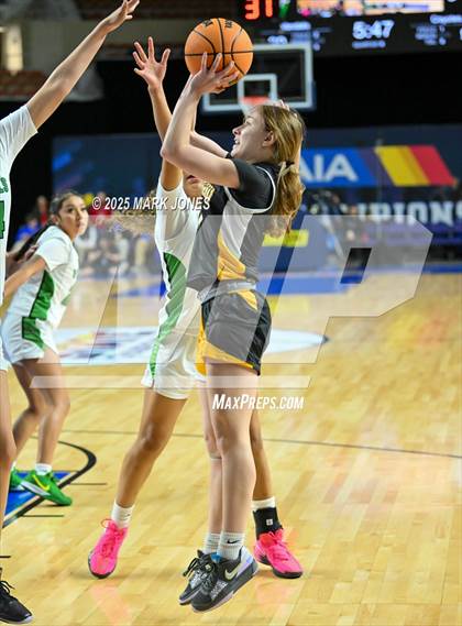 Thumbnail 2 in Miami vs. Arizona Lutheran Academy (AIA 2A Final) photogallery.