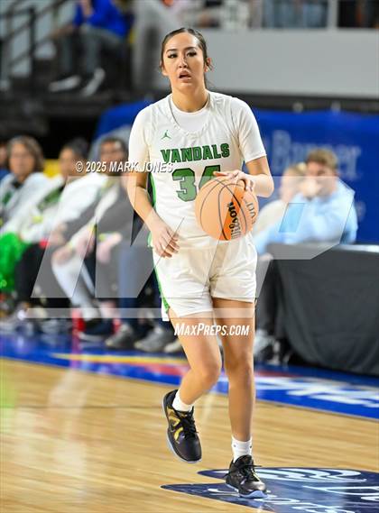 Thumbnail 2 in Miami vs. Arizona Lutheran Academy (AIA 2A Final) photogallery.