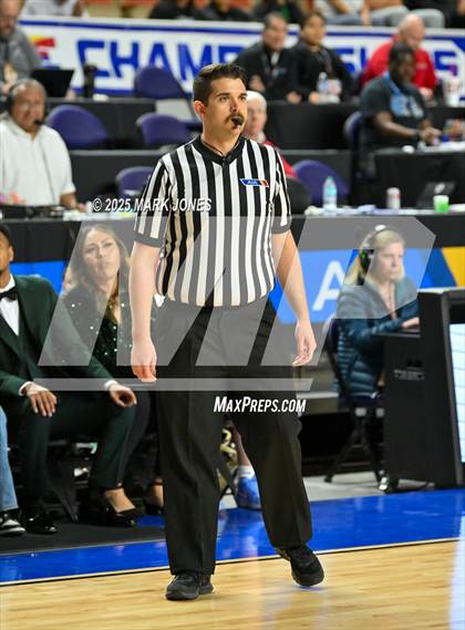 Thumbnail 3 in Miami vs. Arizona Lutheran Academy (AIA 2A Final) photogallery.