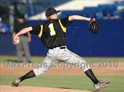 Thumbnail 2 in Esperanza vs Cottonwood (Diamond Sports National Classic) photogallery.