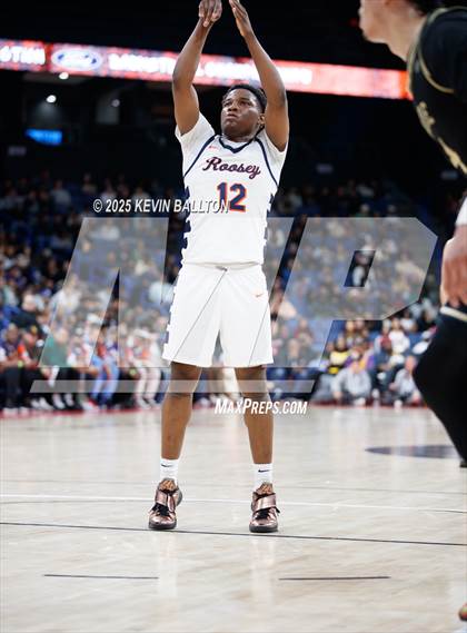 Thumbnail 2 in Roosevelt vs. Notre Dame ( CIF SS OPEN DIVISION FINAL ) photogallery.