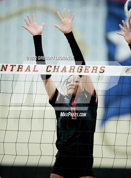 Thumbnail 1 in Saginaw vs Keller Central photogallery.