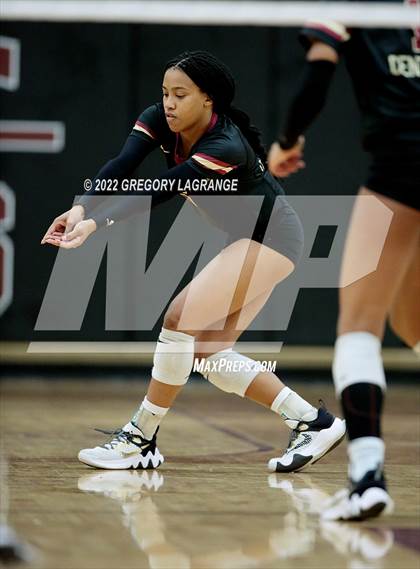 Thumbnail 2 in Saginaw vs Keller Central photogallery.