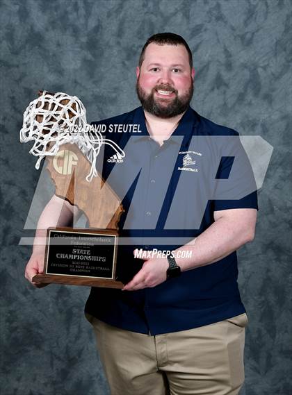 Thumbnail 1 in Pleasant Valley (CIF State D3 Award Photos) photogallery.