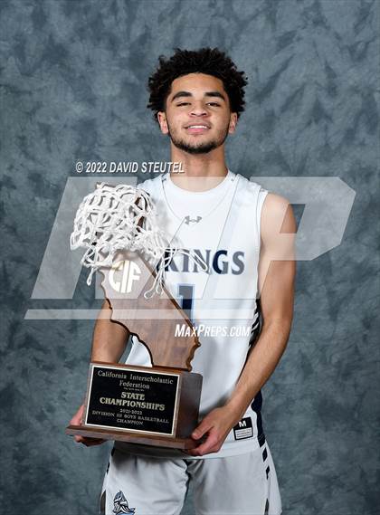 Thumbnail 2 in Pleasant Valley (CIF State D3 Award Photos) photogallery.