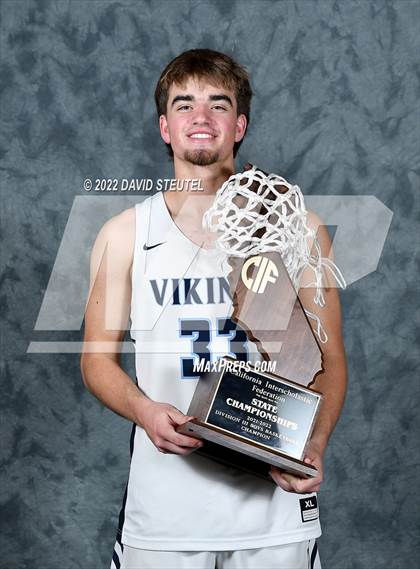 Thumbnail 2 in Pleasant Valley (CIF State D3 Award Photos) photogallery.