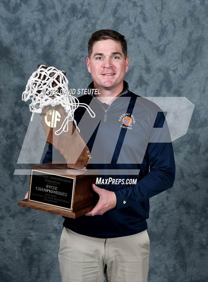 Thumbnail 1 in Pleasant Valley (CIF State D3 Award Photos) photogallery.