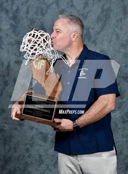 Thumbnail 1 in Pleasant Valley (CIF State D3 Award Photos) photogallery.