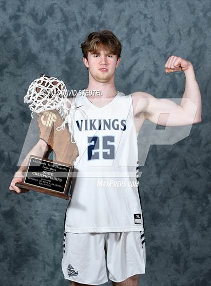 Thumbnail 1 in Pleasant Valley (CIF State D3 Award Photos) photogallery.