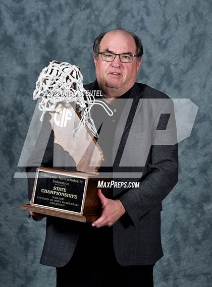 Thumbnail 1 in Pleasant Valley (CIF State D3 Award Photos) photogallery.