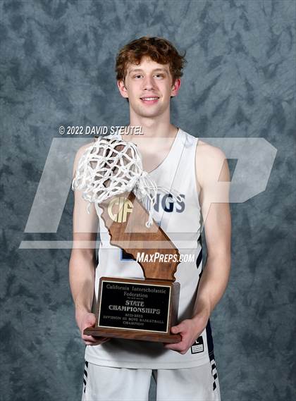 Thumbnail 1 in Pleasant Valley (CIF State D3 Award Photos) photogallery.