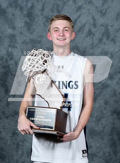 Thumbnail 1 in Pleasant Valley (CIF State D3 Award Photos) photogallery.