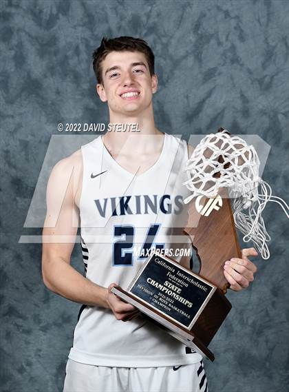 Thumbnail 3 in Pleasant Valley (CIF State D3 Award Photos) photogallery.