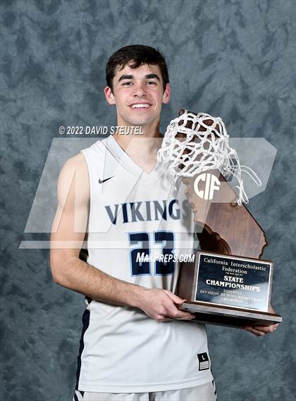 Thumbnail 3 in Pleasant Valley (CIF State D3 Award Photos) photogallery.