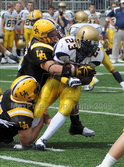 Thumbnail 1 in Upper Arlington vs. Aquinas (Kirk Herbstreit Varsity Football Series) photogallery.
