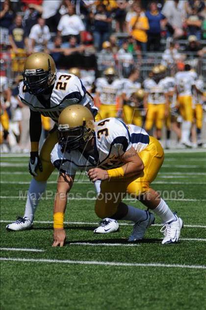 Thumbnail 1 in Upper Arlington vs. Aquinas (Kirk Herbstreit Varsity Football Series) photogallery.