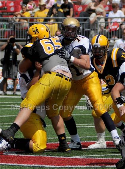 Thumbnail 2 in Upper Arlington vs. Aquinas (Kirk Herbstreit Varsity Football Series) photogallery.