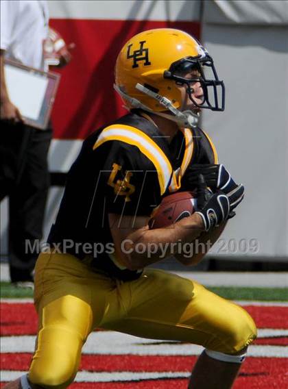 Thumbnail 1 in Upper Arlington vs. Aquinas (Kirk Herbstreit Varsity Football Series) photogallery.