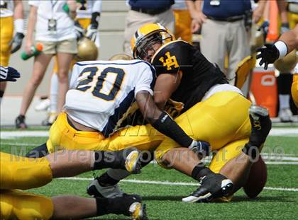 Thumbnail 3 in Upper Arlington vs. Aquinas (Kirk Herbstreit Varsity Football Series) photogallery.