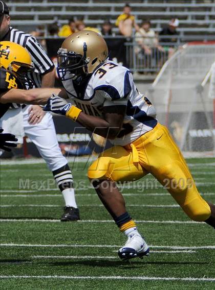 Thumbnail 3 in Upper Arlington vs. Aquinas (Kirk Herbstreit Varsity Football Series) photogallery.