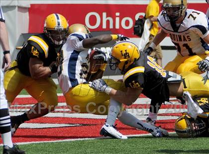 Thumbnail 2 in Upper Arlington vs. Aquinas (Kirk Herbstreit Varsity Football Series) photogallery.