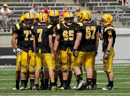 Thumbnail 1 in Upper Arlington vs. Aquinas (Kirk Herbstreit Varsity Football Series) photogallery.