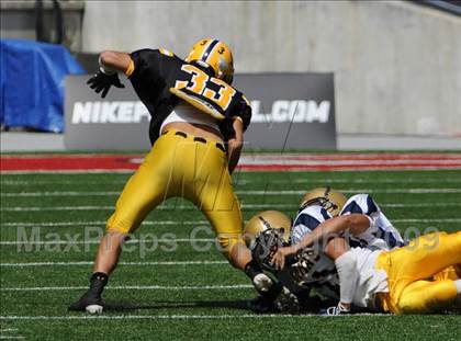 Thumbnail 1 in Upper Arlington vs. Aquinas (Kirk Herbstreit Varsity Football Series) photogallery.