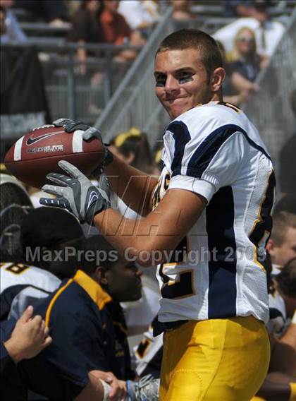 Thumbnail 3 in Upper Arlington vs. Aquinas (Kirk Herbstreit Varsity Football Series) photogallery.